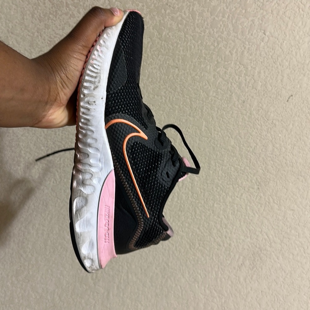 Nike renew black and pink shoes
